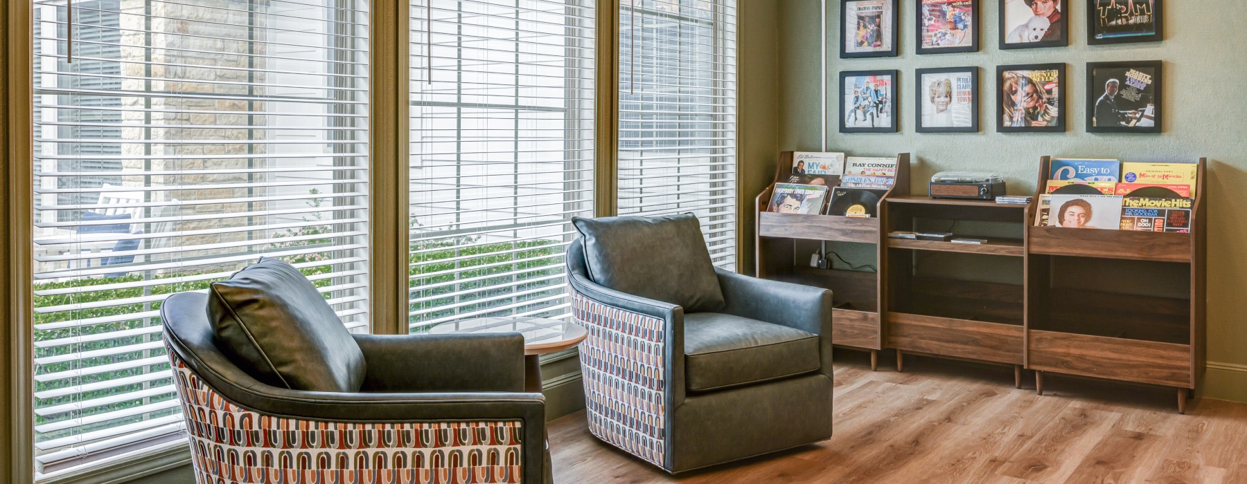 Corner with sofas and vinyls